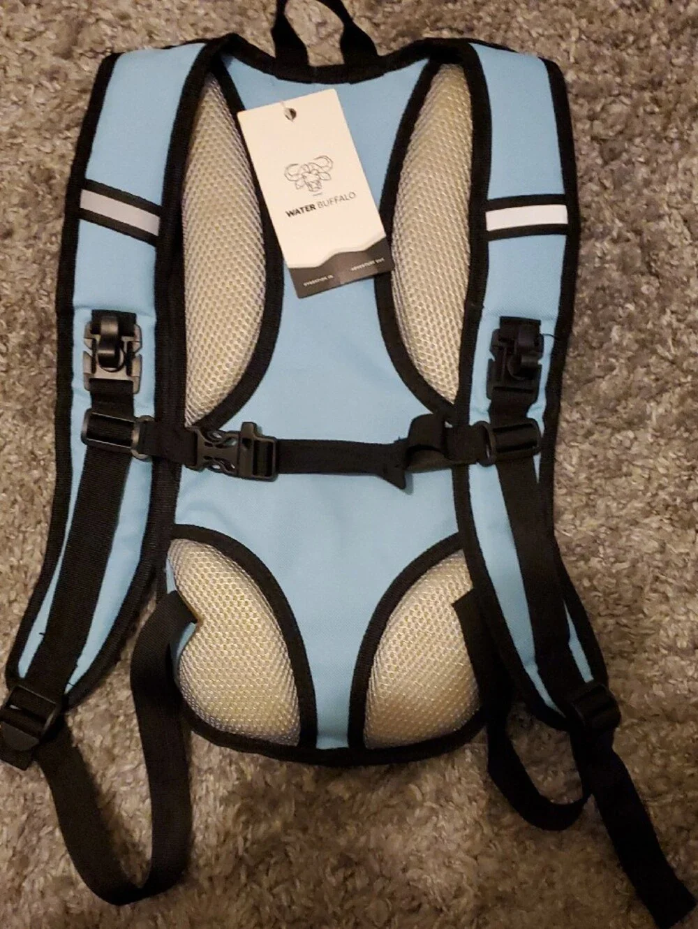 Water Buffalo Hydration Pack in Light Blue and White
